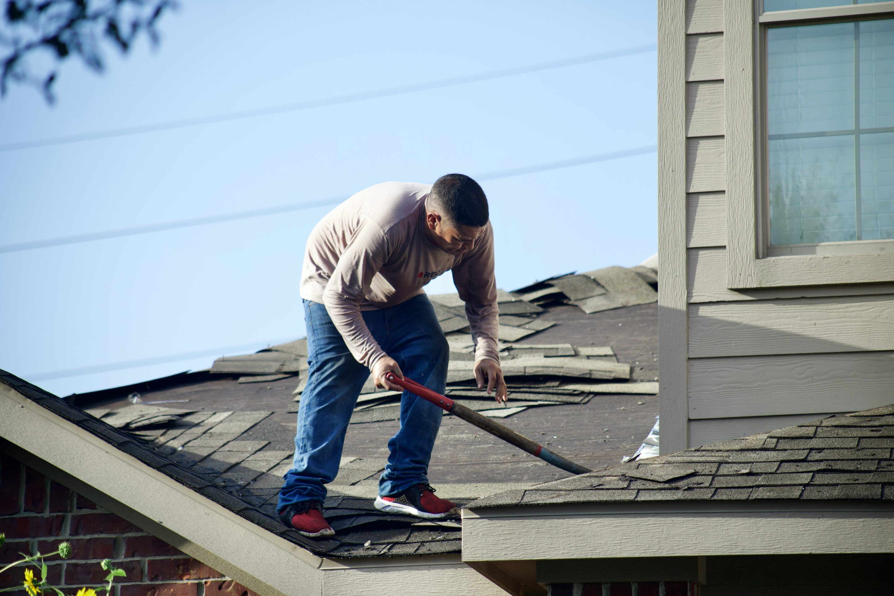 Emergency Roof Repair: What Monmouth & Ocean County Homeowners Must Do Now
